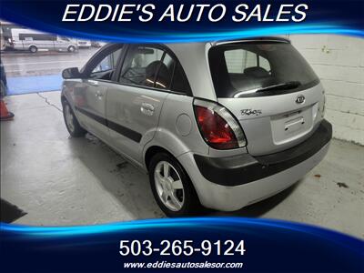 2006 Kia Rio5 SX (ONE OWNER 19K LOW MILES ) - Photo 5 - Gresham, OR 97080