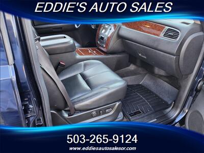 2008 Chevrolet Tahoe LTZ ONE OWNER CAR/FAX LOW MILES   - Photo 12 - Gresham, OR 97080