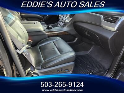 2017 Chevrolet Tahoe LT (( GREAT CAR/FAX))   - Photo 12 - Gresham, OR 97080