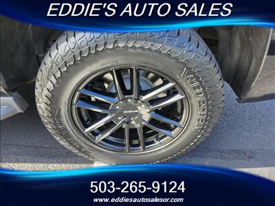 2017 Chevrolet Tahoe LT (( GREAT CAR/FAX))   - Photo 8 - Gresham, OR 97080