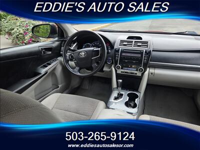 2012 Toyota Camry Hybrid LE   - Photo 15 - Gresham, OR 97080