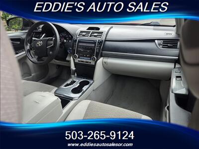 2012 Toyota Camry Hybrid LE   - Photo 9 - Gresham, OR 97080