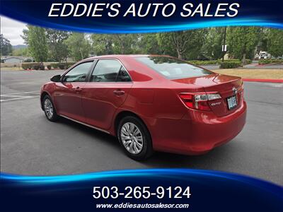 2012 Toyota Camry Hybrid LE   - Photo 8 - Gresham, OR 97080