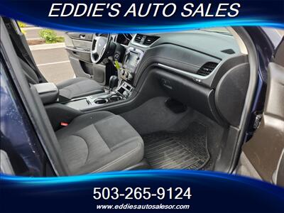 2016 Chevrolet Traverse LT - Photo 15 - Gresham, OR 97080