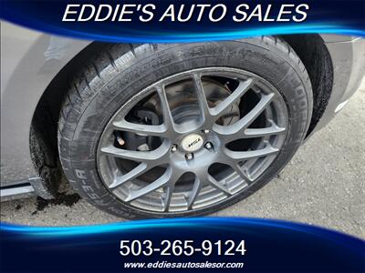 2011 Ford Mustang GT Premium - Photo 12 - Gresham, OR 97080