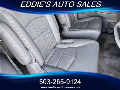 2002 Mazda MPV ES (ONE OWNER LOW MILES )   - Photo 5 - Gresham, OR 97080