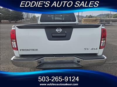 2017 Nissan Frontier SV V6 **ONE OWNER** - Photo 7 - Gresham, OR 97080
