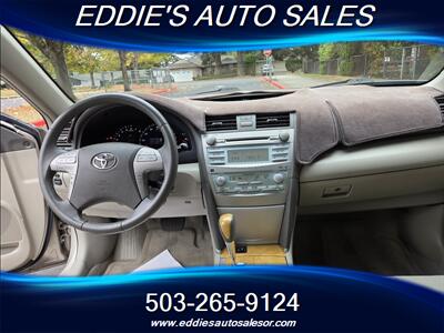 2007 Toyota Camry XLE V6 ** ONE OWNER CAR/FAX - Photo 13 - Gresham, OR 97080