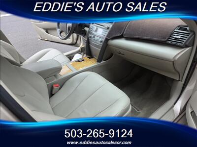 2007 Toyota Camry XLE V6 ** ONE OWNER CAR/FAX - Photo 10 - Gresham, OR 97080
