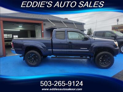 2012 Toyota Tacoma EXTRA CAB LOW MILES   - Photo 2 - Gresham, OR 97080