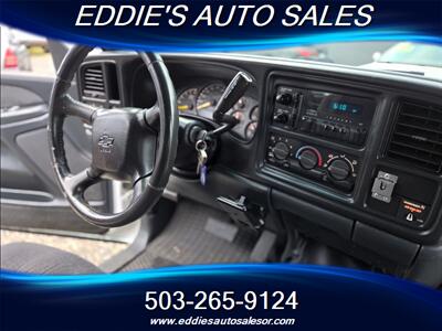 2001 Chevrolet Silverado 2500 LS SUPER CLEAN TRUCK - Photo 13 - Gresham, OR 97080
