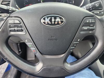 2015 Kia Forte5 EX   - Photo 11 - Gresham, OR 97080