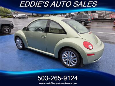 2009 Volkswagen New Beetle 5 SPEEDS ONE OWNER - Photo 4 - Gresham, OR 97080