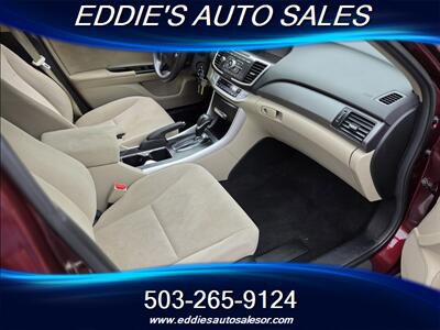2013 Honda Accord LX  ((ONE OWNER CAR/FAX))   - Photo 14 - Gresham, OR 97080