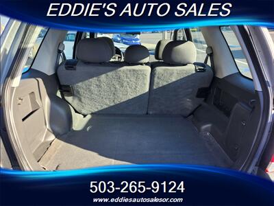 2005 Ford Escape XLS LOW MILES 61K   - Photo 9 - Gresham, OR 97080