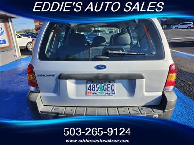 2005 Ford Escape XLS LOW MILES 61K   - Photo 5 - Gresham, OR 97080