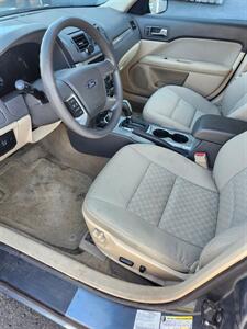 2011 Ford Fusion SE   - Photo 5 - Gresham, OR 97080