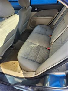 2011 Ford Fusion SE   - Photo 4 - Gresham, OR 97080
