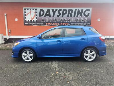 2009 Toyota Matrix S   - Photo 2 - Gresham, OR 97080