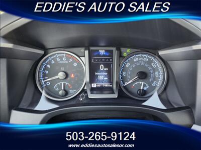 2021 Toyota Tacoma TRD Off-Road (( CLEAN TITLE LIKE NEW ))   - Photo 15 - Gresham, OR 97080