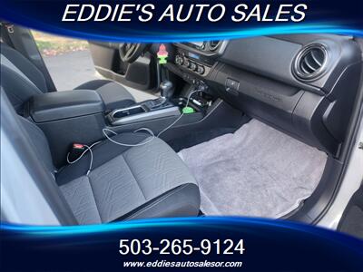 2021 Toyota Tacoma TRD Off-Road (( CLEAN TITLE LIKE NEW ))   - Photo 22 - Gresham, OR 97080