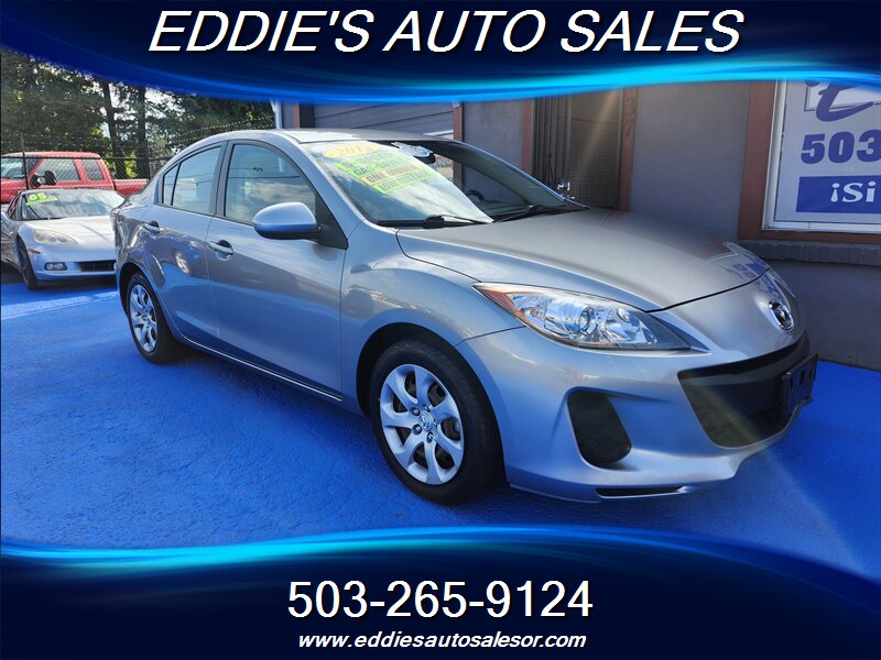2012 Mazda Mazda3 i Sport ONE OWNER LOW MILES - Photo 1 - Gresham, OR 97080