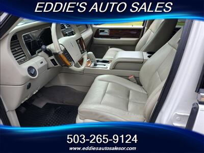 2013 Lincoln Navigator SUPER CLEAN   - Photo 16 - Gresham, OR 97080