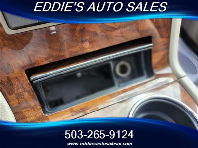 2013 Lincoln Navigator SUPER CLEAN   - Photo 18 - Gresham, OR 97080