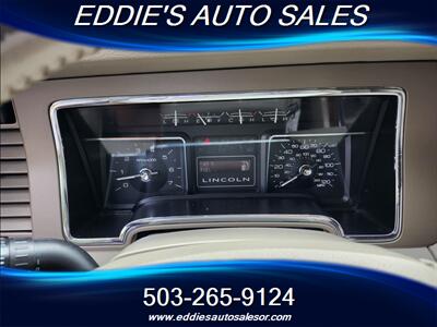 2013 Lincoln Navigator SUPER CLEAN   - Photo 20 - Gresham, OR 97080