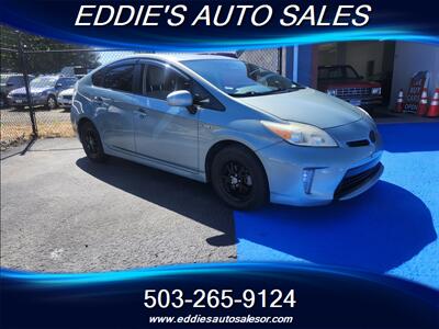 2013 Toyota Prius Three   - Photo 2 - Gresham, OR 97080