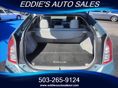 2013 Toyota Prius Three   - Photo 10 - Gresham, OR 97080