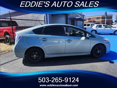2013 Toyota Prius Three   - Photo 3 - Gresham, OR 97080