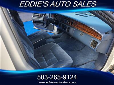 1992 Oldsmobile Custom Cruiser - Photo 11 - Gresham, OR 97080
