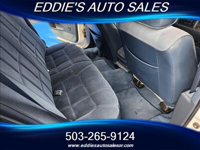 1992 Oldsmobile Custom Cruiser - Photo 9 - Gresham, OR 97080