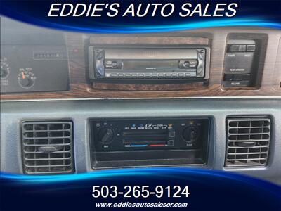 1992 Oldsmobile Custom Cruiser - Photo 17 - Gresham, OR 97080