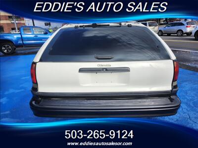 1992 Oldsmobile Custom Cruiser - Photo 4 - Gresham, OR 97080