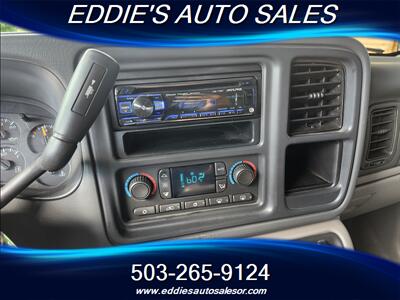 2004 Chevrolet Suburban 2500 LS   - Photo 19 - Gresham, OR 97080