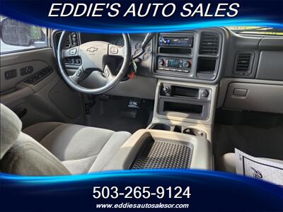 2004 Chevrolet Suburban 2500 LS   - Photo 14 - Gresham, OR 97080