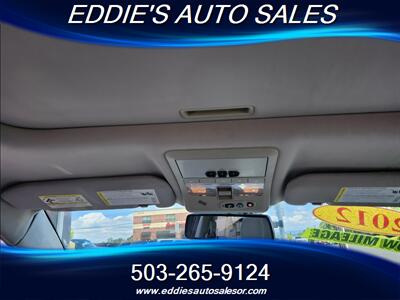 2012 Chevrolet Captiva Sport LTZ   - Photo 10 - Gresham, OR 97080