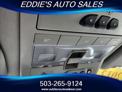 2012 Chevrolet Captiva Sport LTZ   - Photo 16 - Gresham, OR 97080