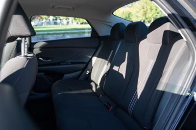 2021 Hyundai ELANTRA Preferred   - Photo 13 - Surrey, BC V4N 0V9