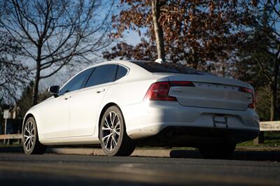 2018 Volvo S90 T5 Momentum   - Photo 8 - Surrey, BC V4N 0V9