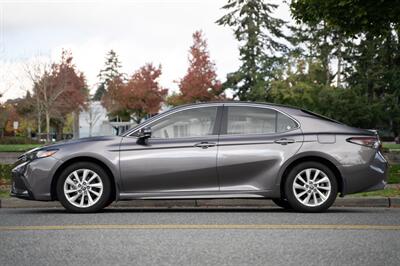 2023 Toyota Camry SE Nightshade   - Photo 5 - Surrey, BC V4N 0V9