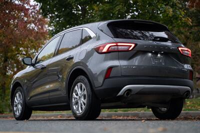 2023 Ford Escape Active   - Photo 2 - Surrey, BC V4N 0V9