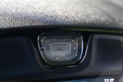 2022 Chrysler 300 Series 300S   - Photo 15 - Surrey, BC V4N 0V9