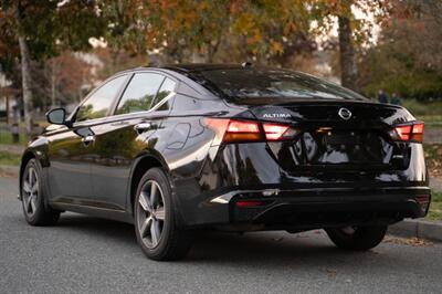 2022 Nissan Altima 2.5 SE   - Photo 2 - Surrey, BC V4N 0V9