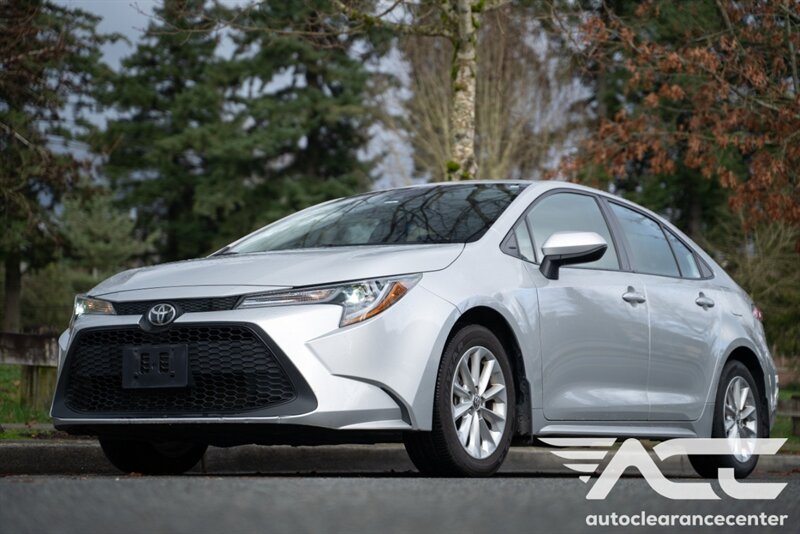 2022 Toyota Corolla LE Sedan   - Photo 1 - Surrey, BC V4N 0V9