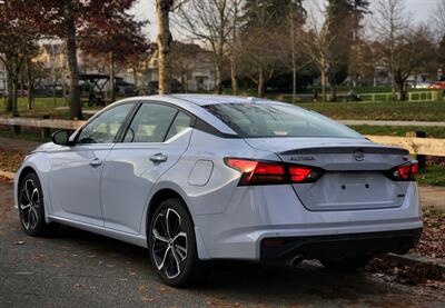 2023 Nissan Altima 2.5 SR   - Photo 2 - Surrey, BC V4N 0V9