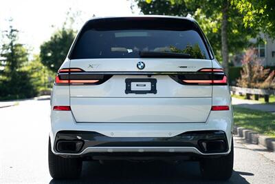 2023 BMW X7 xDrive40i Sports Activity Vehicle   - Photo 5 - Surrey, BC V4N 0V9