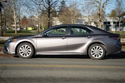 2022 Toyota Camry SE   - Photo 3 - Surrey, BC V4N 0V9